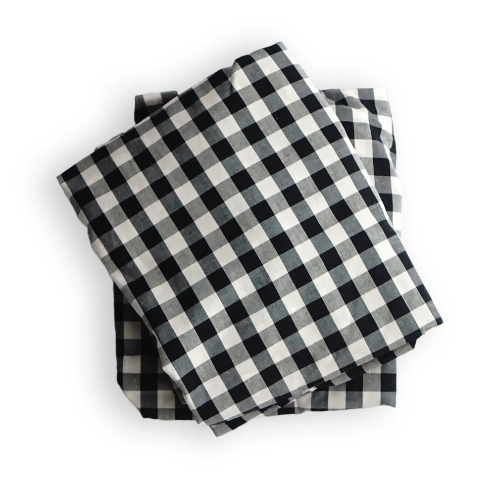 Crib Sheet in Black Gingham Cotton
