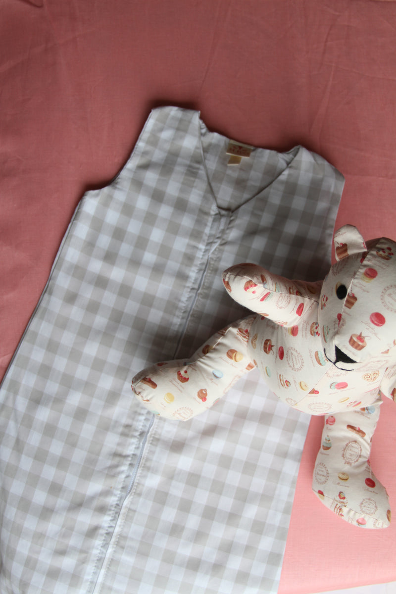 Crib Sheet in Bright Pink Linen